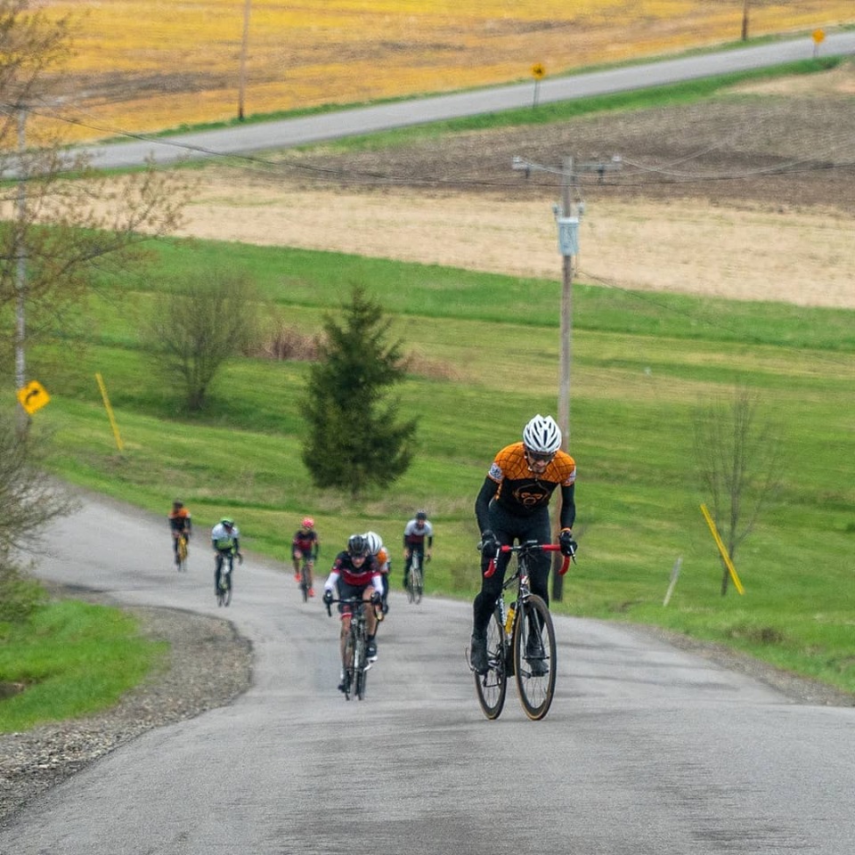 Jon powering up the finishing climb of the Hollenbeck's Spring Classic 2019